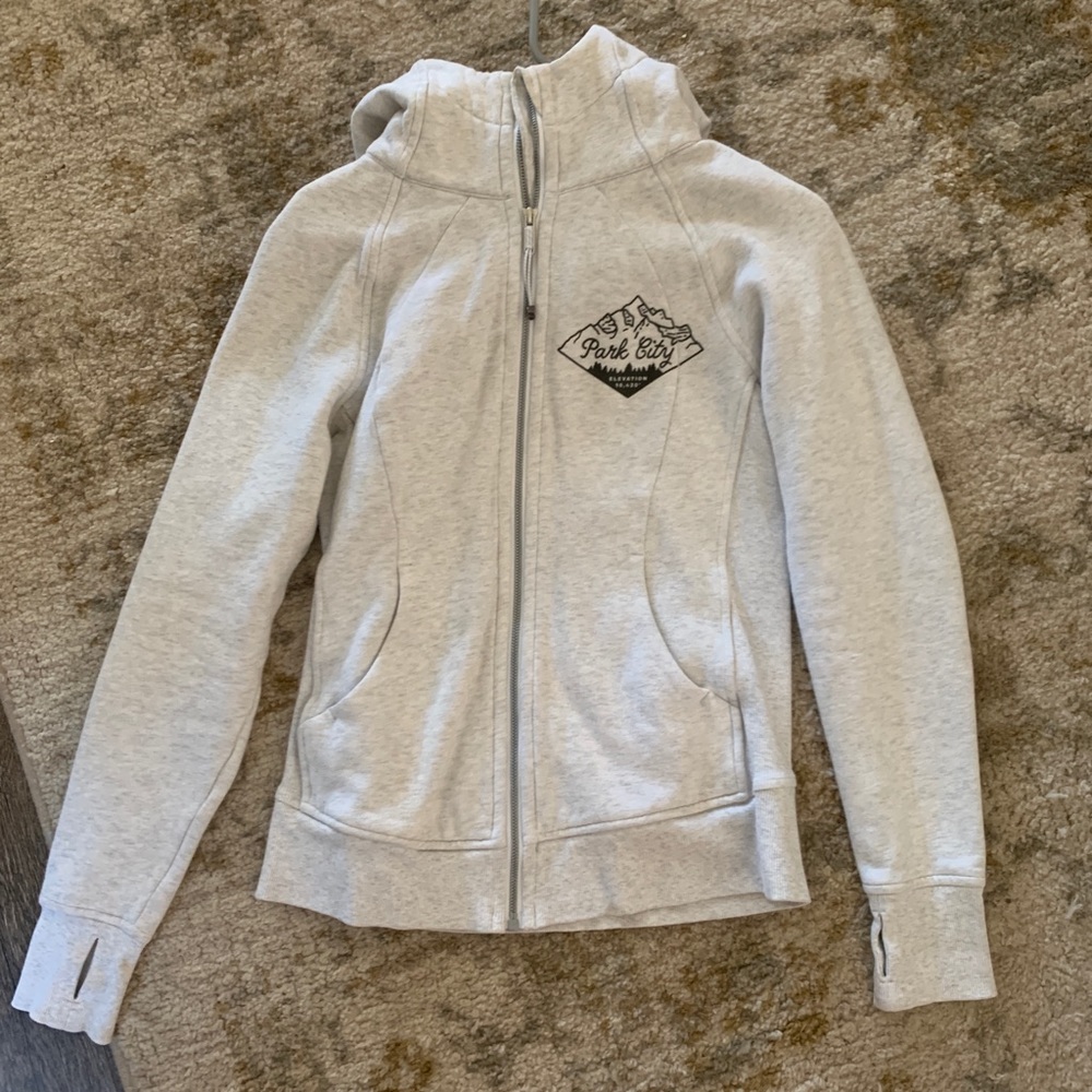 Lululemon park city,UT scuba hoodie